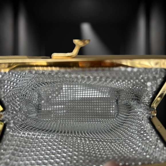 NWT Silver Rhinestone Covered Mesh Clutch/Shoulder Bag w/Gold HW & Pouch Insert - Picture 12 of 16